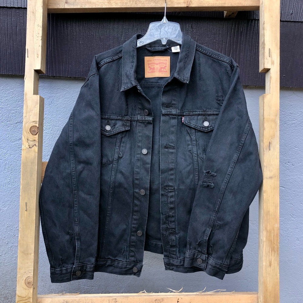 Distressed Levi’s black denim jacket, oversized vintage 1990’s jean coat